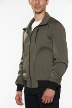Load image into Gallery viewer, Men&#39;s Metro Golf Jacket
