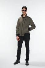 Load image into Gallery viewer, Men&#39;s Metro Golf Jacket
